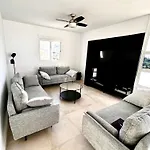 Villa Margarita Ocean View And Private Heated Pool