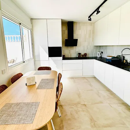 וילה Margarita Ocean View And Private Heated Pool אדחה