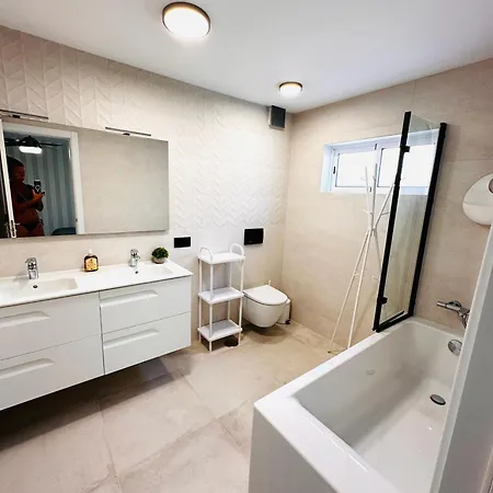 Margarita Ocean View And Private Heated Pool וילה