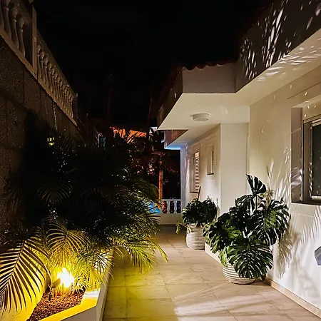Margarita Villa Costa Adeje (Tenerife)
